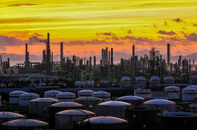 鎮海煉化 綠色石化實力擔當，為美好生活加油